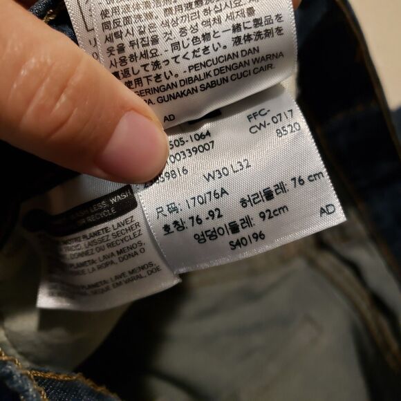 Levi's Men's 505 Blue Denim Medium Wash Pockets Straight Leg Jeans Sz W30 x L32 - Picture 8 of 9